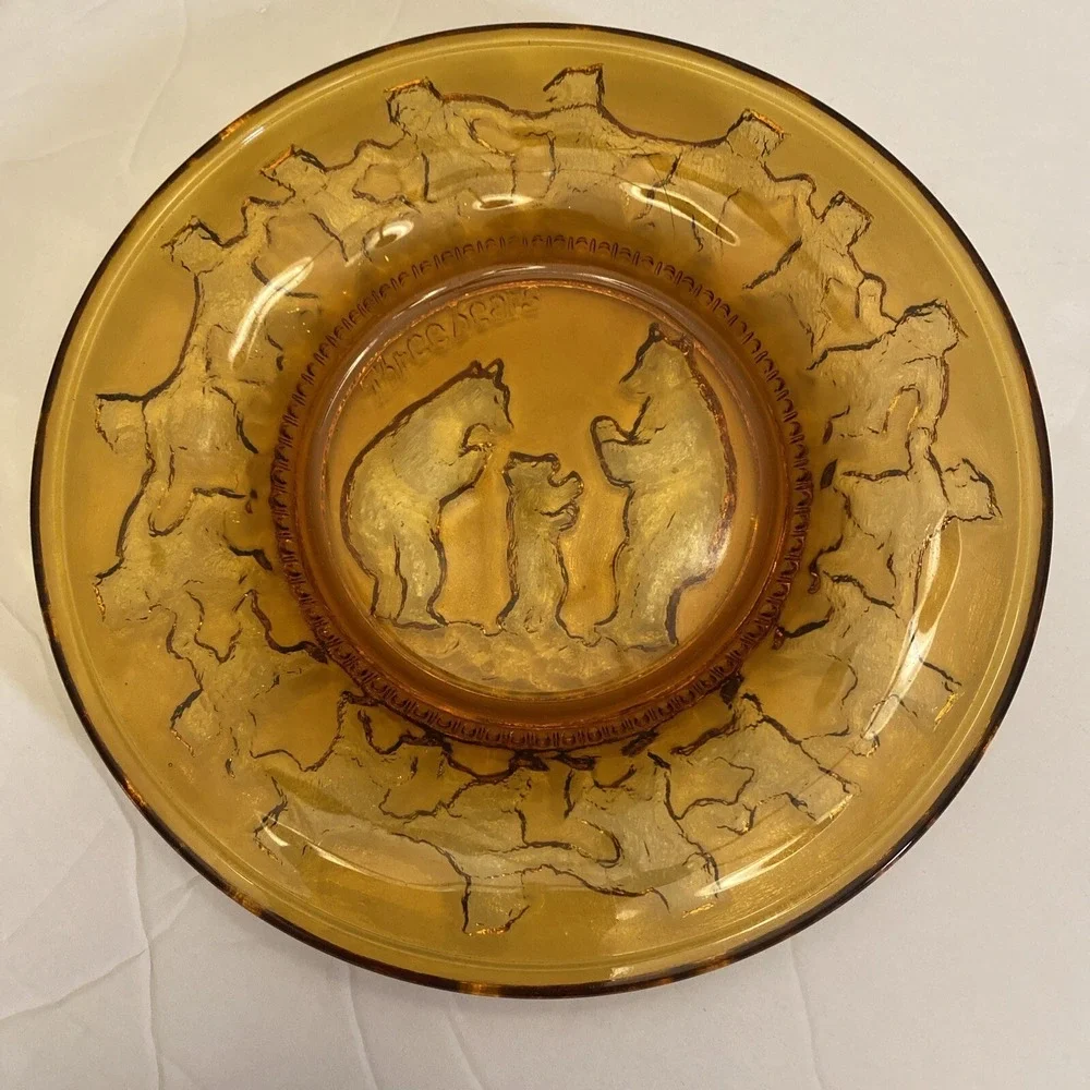 Vintage‎ Tiara Indiana Amber Glass Set of 4 Plates Mother Goose Nursery Rhymes